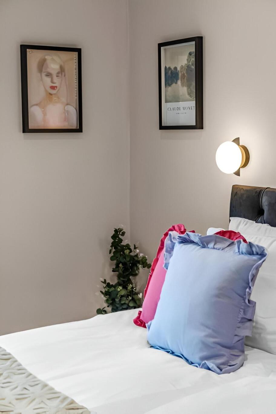 Boutique Sanctuary With Bespoke Kitchenette London
