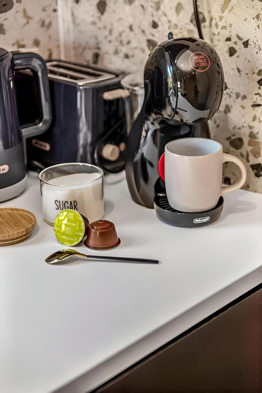 Apartament Boutique Sanctuary With Bespoke Kitchenette *